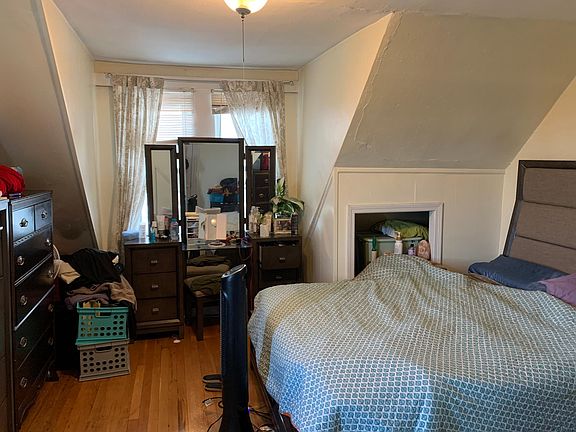 Bedroom 1, additional storage den