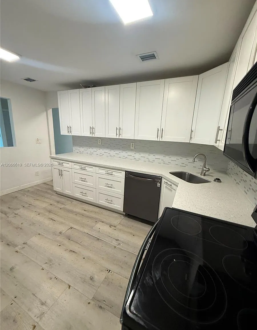 Collier City Add No 1 — Photo 2