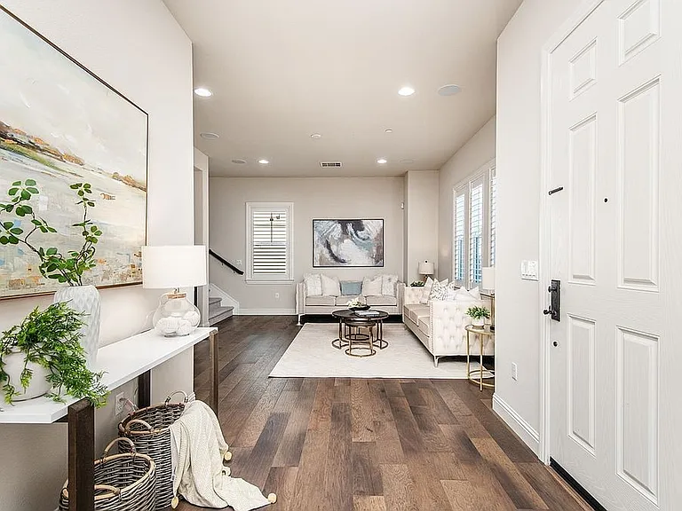 4322 Sunset View Dr — Photo 2