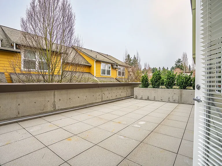 Saxe Apartments — Photo 55