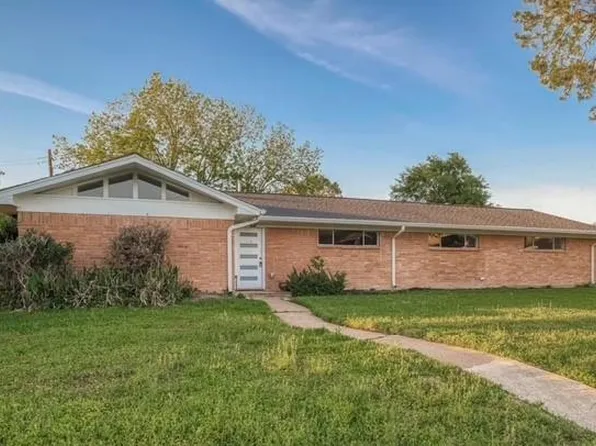 4800 Country Club Vw, Baytown, TX 77521