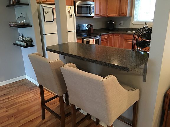 Breakfast bar