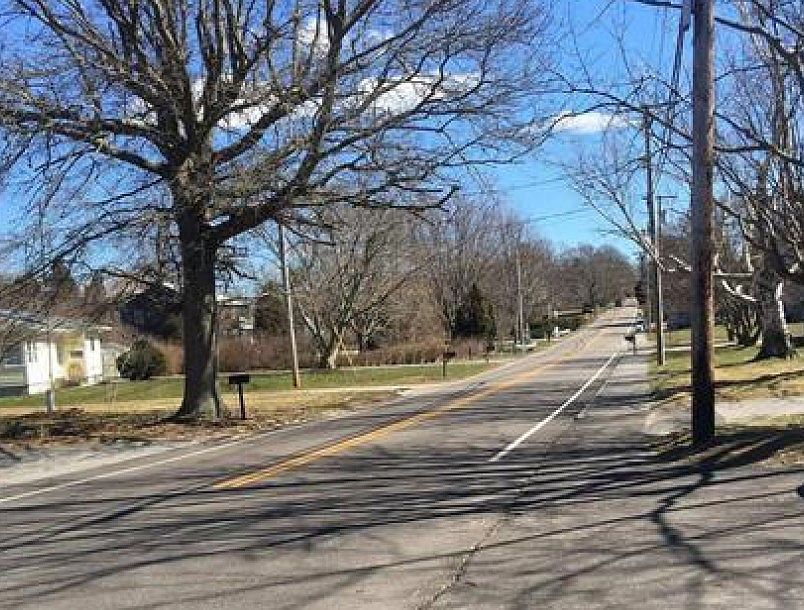 2nd image of 36 Forest Ave