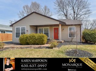 405 Bayview Ave, Naperville, IL 60565
