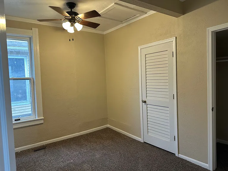 308 Oakdale Ave — Photo 4