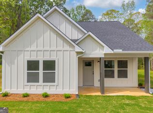 181 Lake Club Dr, Hartwell, GA 30643