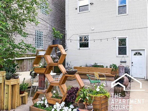 5th image of 1409 N Campbell Ave #1F