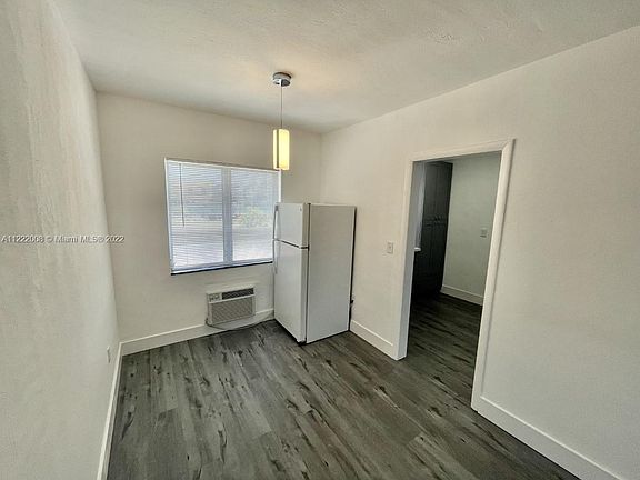 4th image of 218 Santillane Ave #20