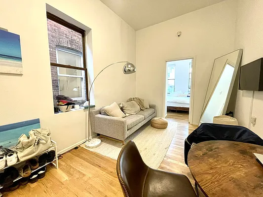 Rented by J PRESTON AND ASSOCIATES INC | media 3