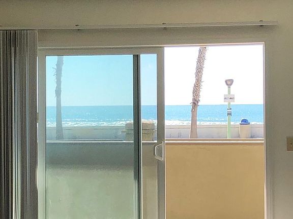 4th image of 224 E Surfside Dr