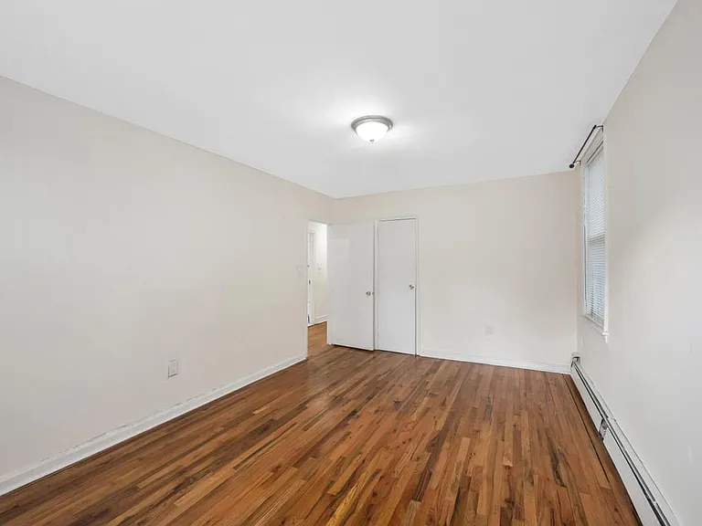 8434 Little Neck Pkwy #2 — Photo 15