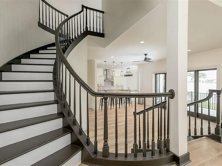 4 Paradise Ln — Photo 32