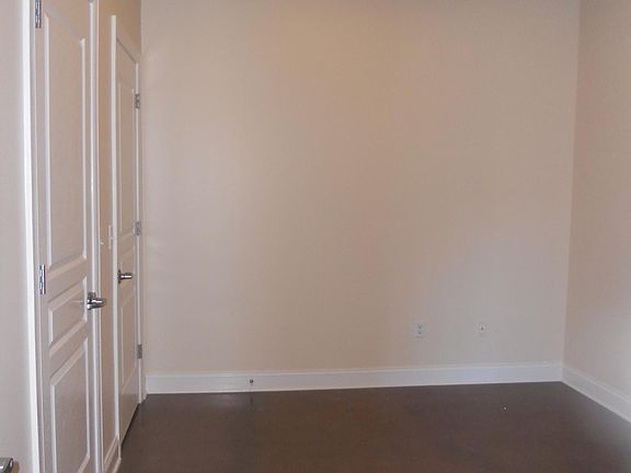 5th image of 835 Washington St APT 208