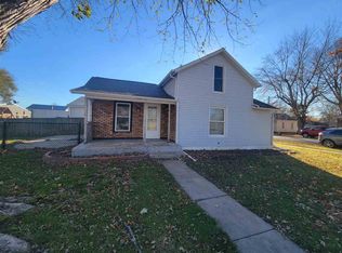 888 Howard Ave, Marengo, IA