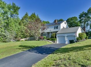 16 Mill Rd, Dudley, MA 01571
