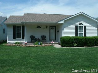 2033 E Adams St, Springfield, IL 62703