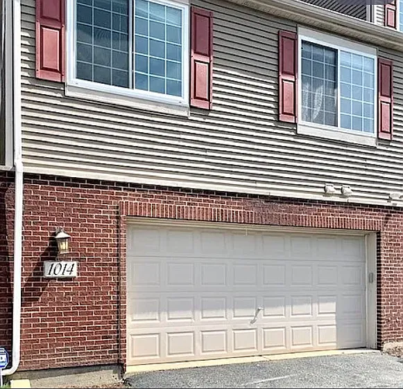 3 bed, 2001 sqft, $3,200 — Photo 3