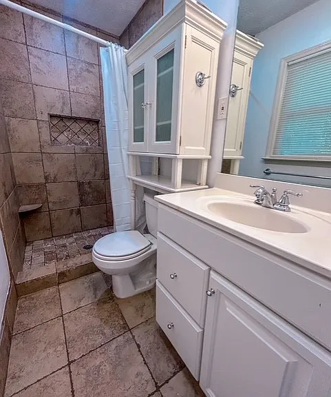 5583 Woodland Dr — Photo 13