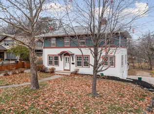 4310 Lake Dr, Robbinsdale, MN 55422