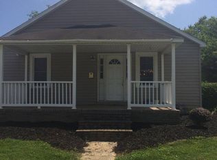 115 Sycamore St, Sumner, IL 62466