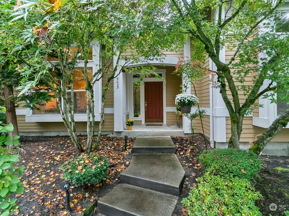 15633 NE 92nd Way #B2103, Redmond, WA 98052