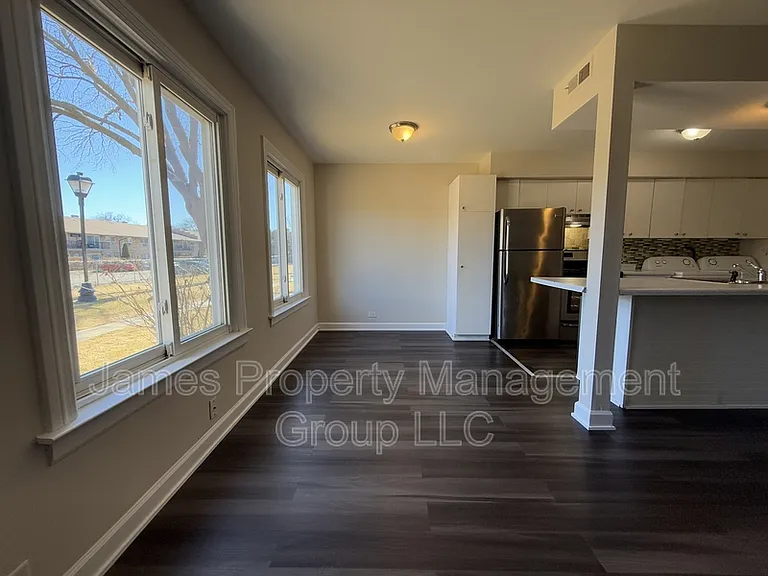 1557 Quaker Ln #114 — Photo 5