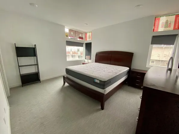 1413 19th Ave, Seattle, WA 98122