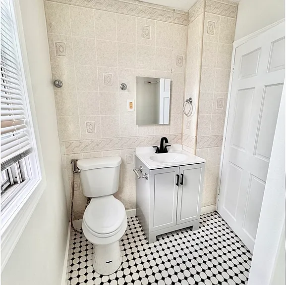 739 Parker St #3 — Photo 9