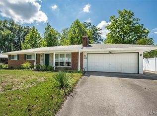 119 Smith Dr, Ballwin, MO