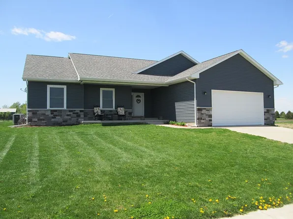 1603 N Elm St, West Liberty, IA 52776