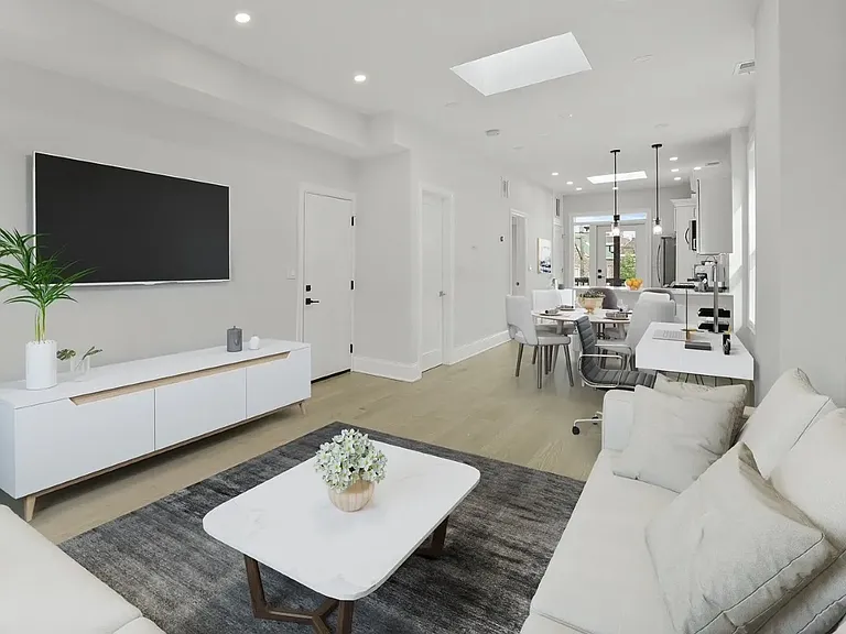 1241 N Bosworth Ave #2 — Photo 5