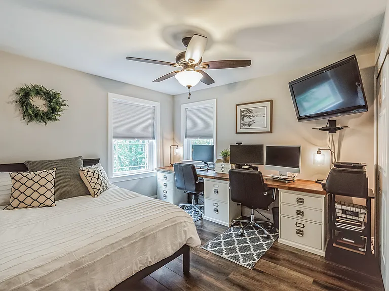 437 Holly Ln — Photo 19