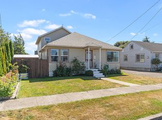 1515 9th St, Tillamook, OR 97141