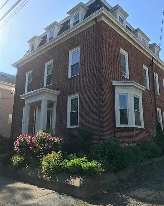 54 Pitman St APT 6, Providence, RI 02906 Zillow