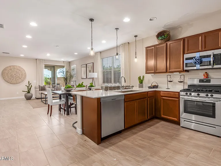 43 E Capricorn Way — Photo 11
