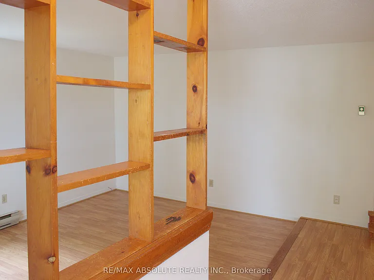 107 Victoria St #16 — Photo 3
