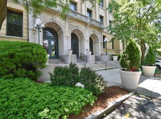 235 State St APT 213, Springfield, MA 01103