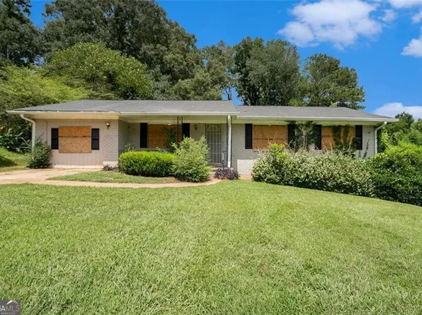 2810 Knollview Dr, Decatur, GA 30034