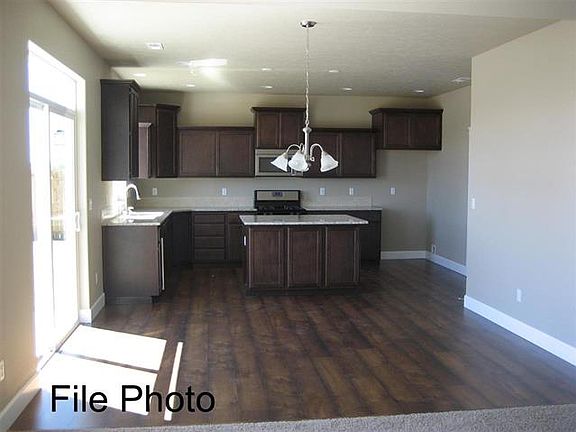 5th image of 1313 S Kayla Ct