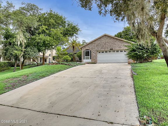 3rd image of 3240 Treetop Dr