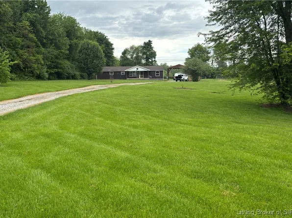 1128 W Leota Road, Scottsburg, IN 47170
