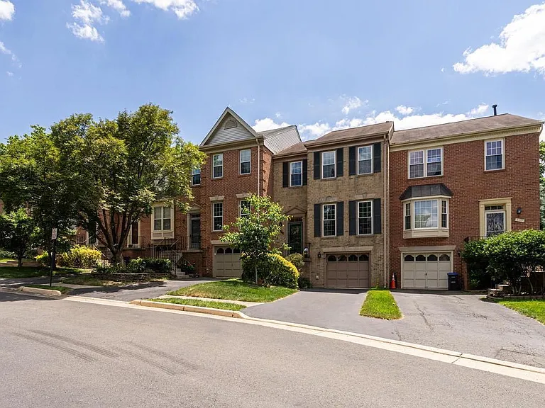 4113 Meadow Field Ct — Photo 1