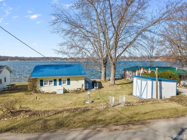 7070 S 80 E, Wolcottville, IN 46795