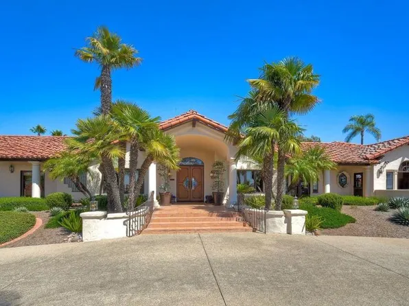 3040 Palm Hill Dr, Vista, CA 92084