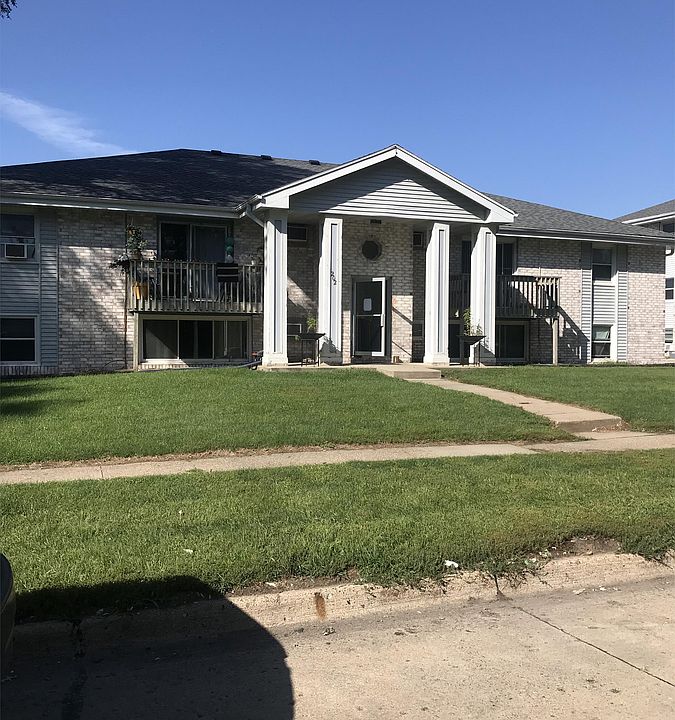 1st image of 1202 SE Belmont Dr APT 5