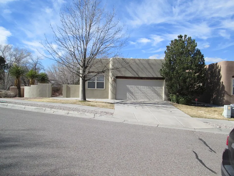 647 Granite Point Trl SE