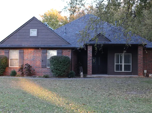 20030 E Chinquapin Ln, Owasso, OK 74055