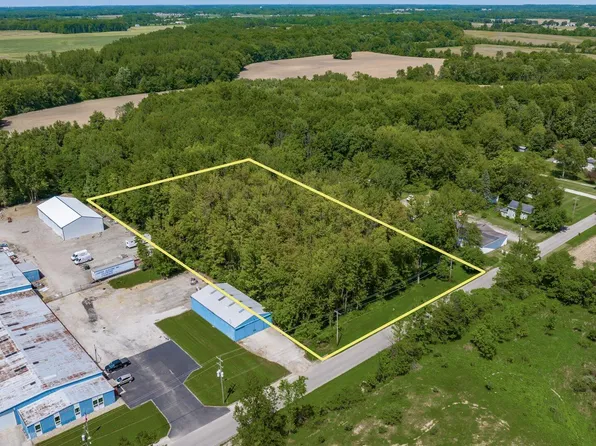 910 Edward St, Galion, OH 44833