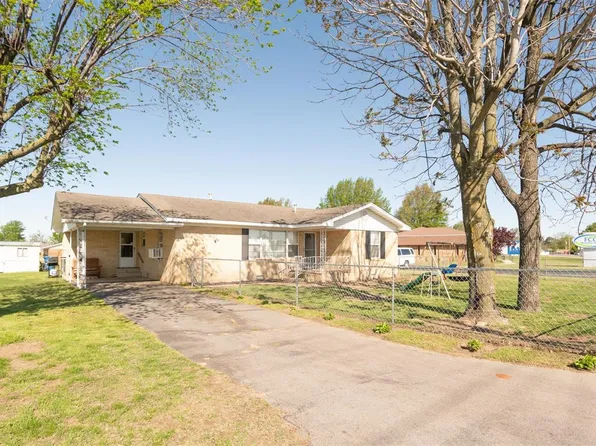 2101 Narvel Felts Dr, Malden, MO 63863