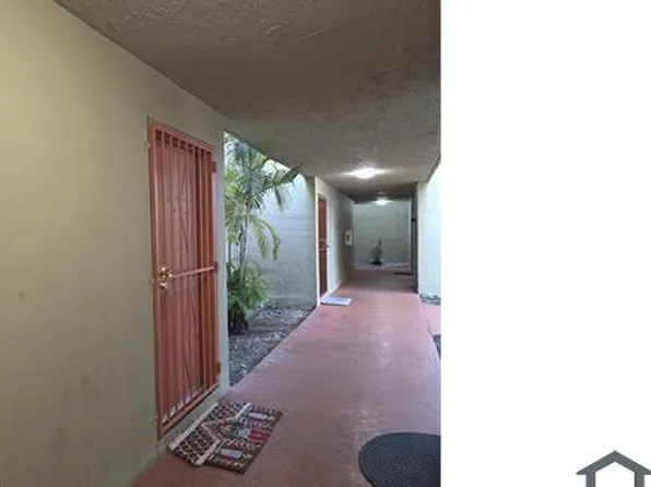 9331 SW 4th St, Miami, FL